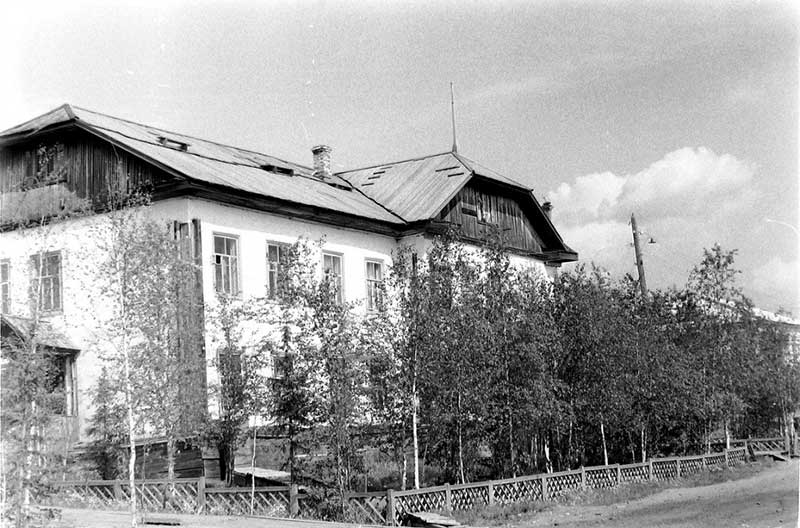 Административное здание игарской тюрьмы.
